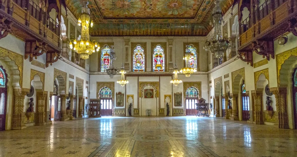 lukshmi vilas palace